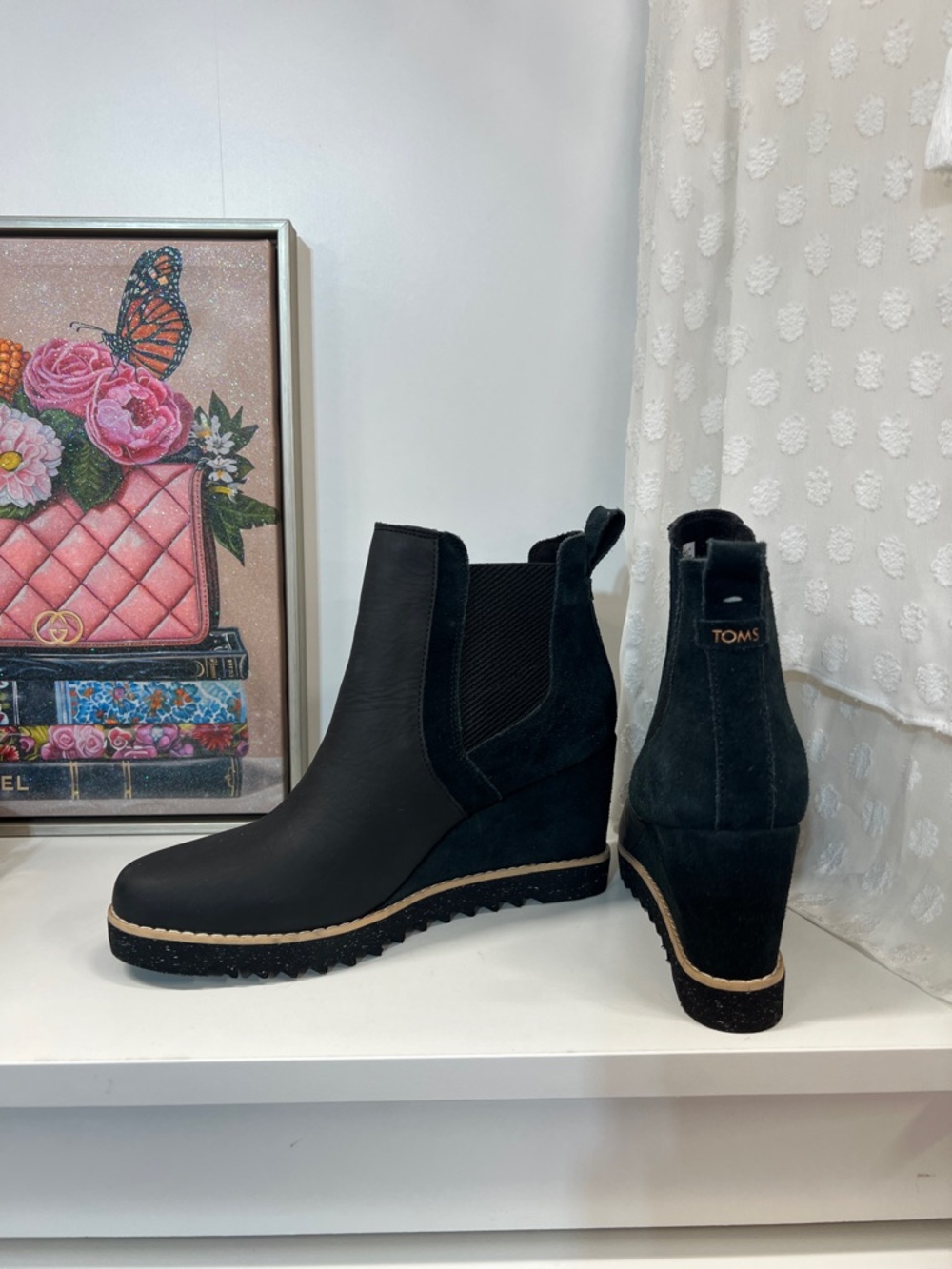 🔥 TOMS Black Wedge Chelsea Boots with Platform Trim